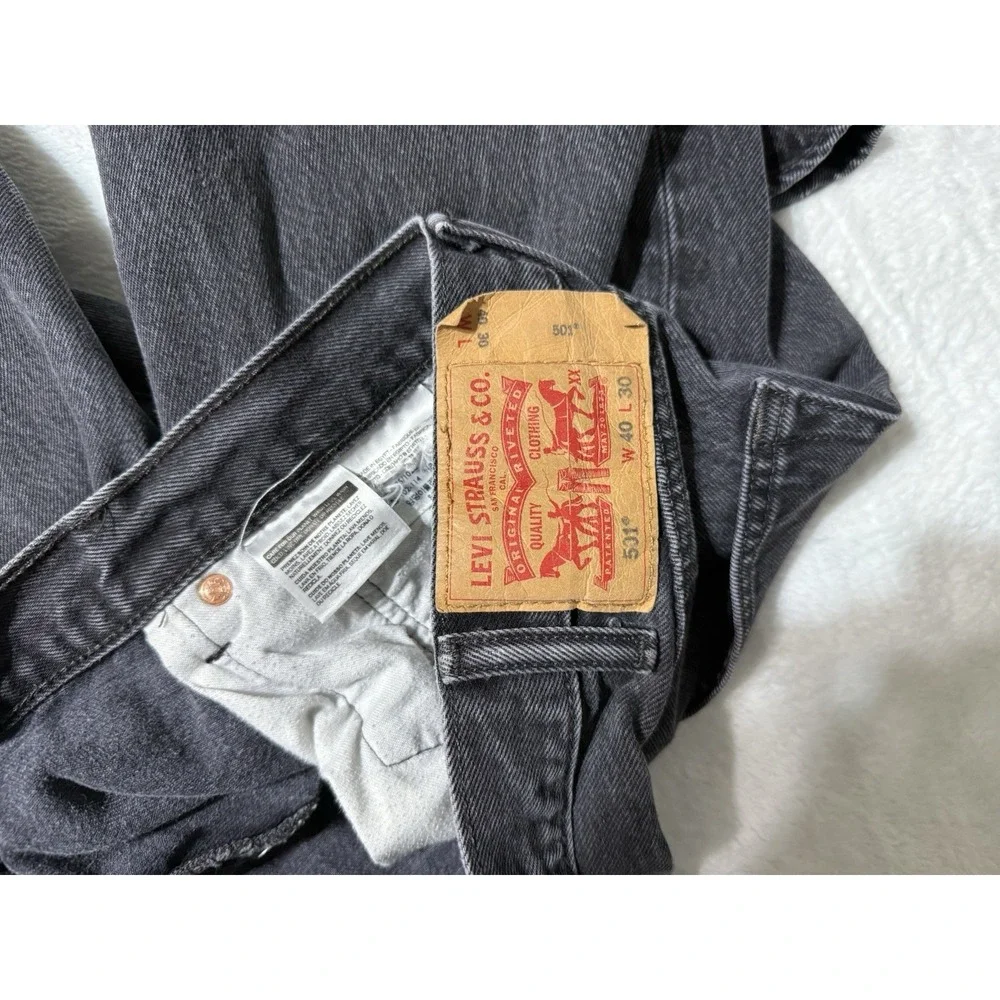 Levis 501 Jeans Mens 37x28 Black Straight Button Fly Mid Rise Dark Wash‎ Denim
